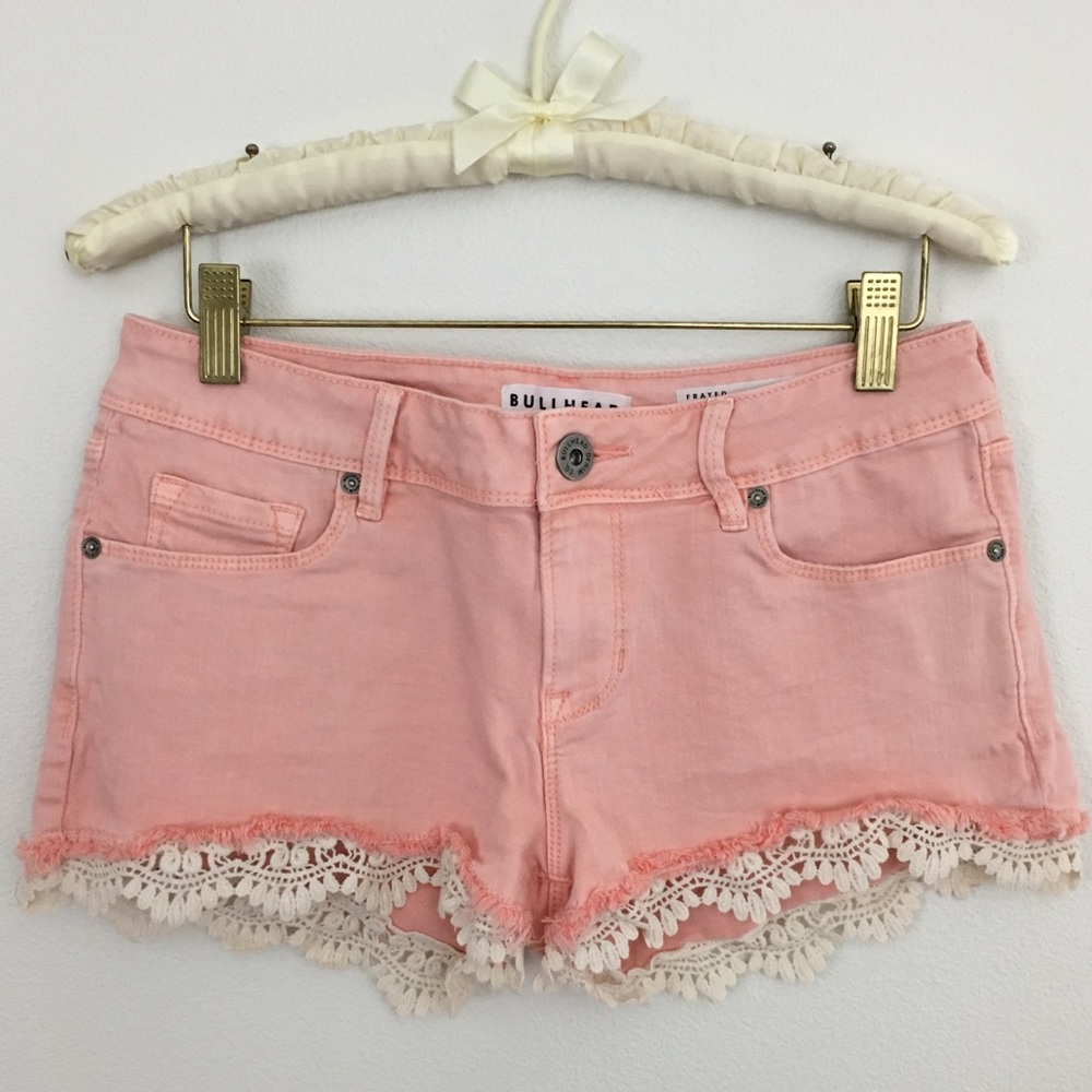 Bullhead | Coral & Lace Shorts